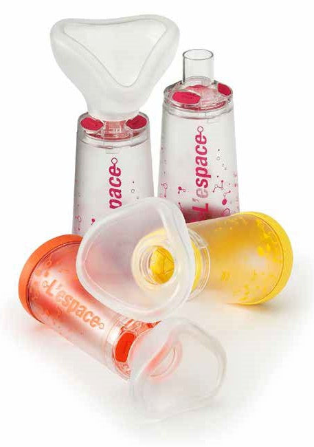 CAMERA DISTANZIATRICE PER EROGATORI SPRAY PREDOSATI L'ESPACE 220 ML PER ADULTI CON BOCCAGLIO VALVOLA INSPIRAZIONE 2 VALVOLE ESPIRAZIONE CODICE COLORE MAGENTA